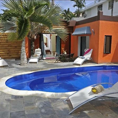 Flowers Of Paradise Pereybere Beach Exterior foto
