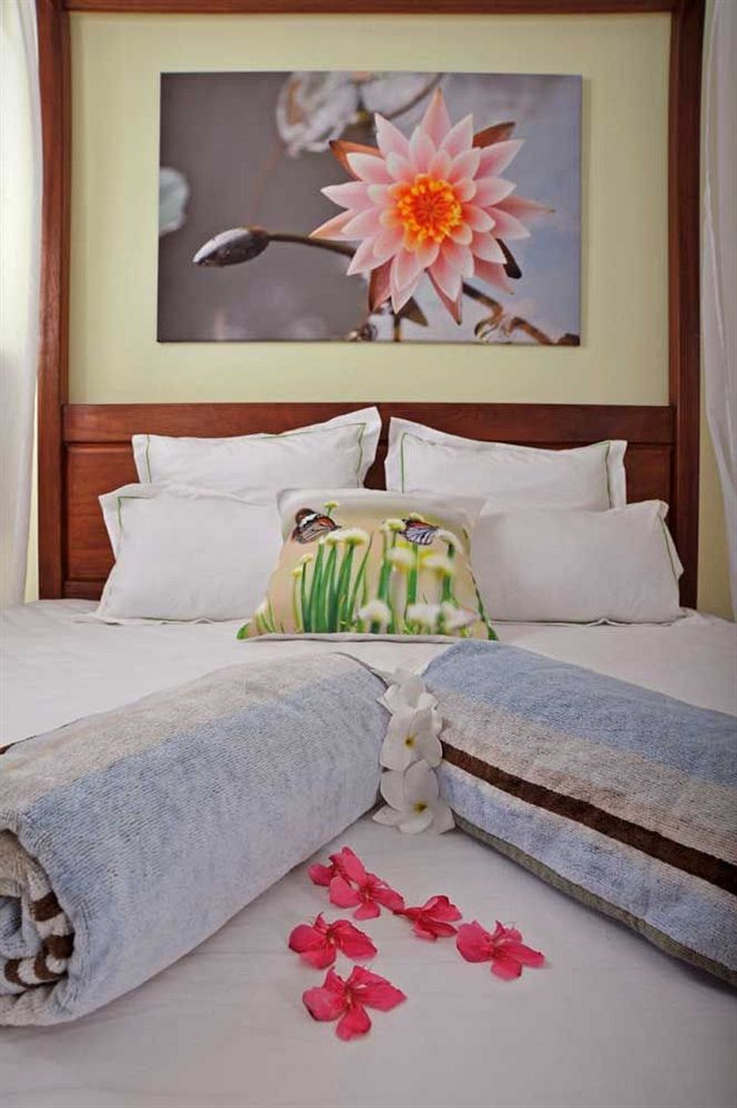 Flowers Of Paradise Pereybere Beach Exterior foto